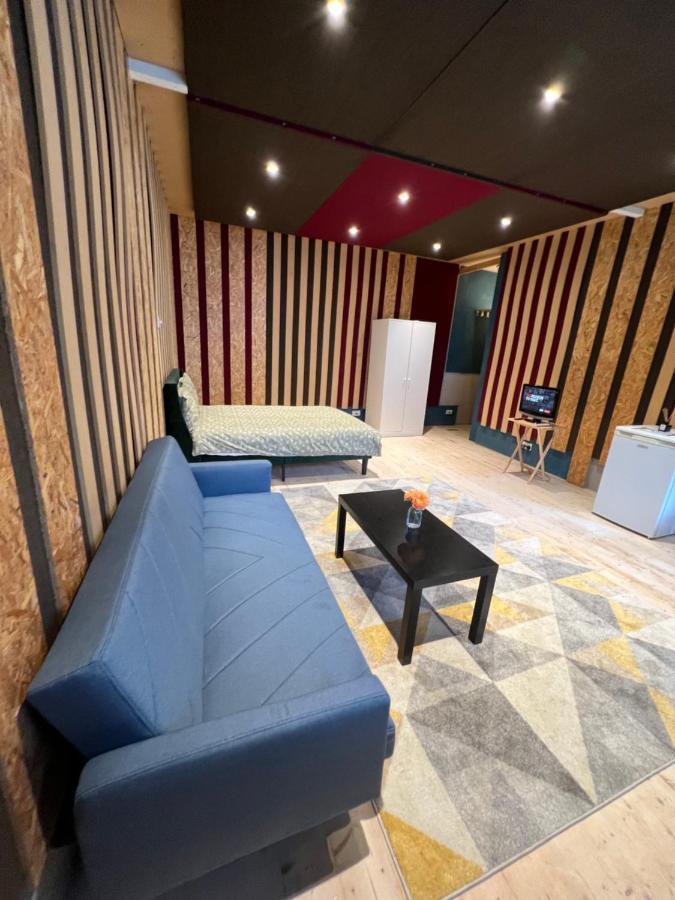 Newly Built Large Garden Ensuite Guest Studio بورهاموود المظهر الخارجي الصورة